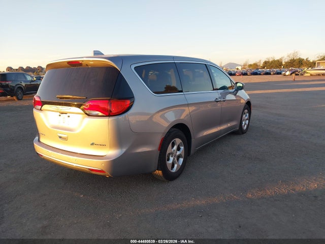 Aukcja sprzedaży 2018 Chrysler Pacifica Hybrid Touring Plus, vin: 2C4RC1H70JR332968, numer aukcji: 44480539