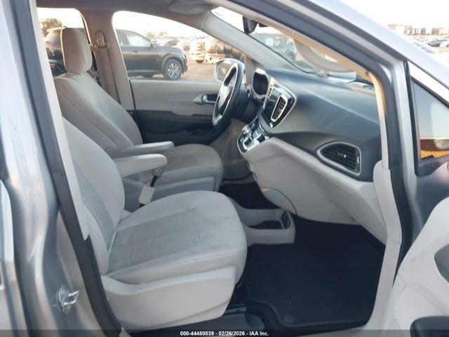Aukcja sprzedaży 2018 Chrysler Pacifica Hybrid Touring Plus, vin: 2C4RC1H70JR332968, numer aukcji: 44480539