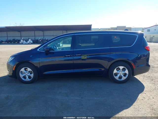 Aukcja sprzedaży 2018 Chrysler Pacifica Hybrid Touring Plus, vin: 2C4RC1H79JR332970, numer aukcji: 44480541