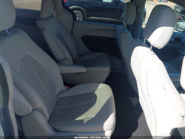 2C4RC1H71JR332963 Chrysler Pacifica Hybrid Touring Plus