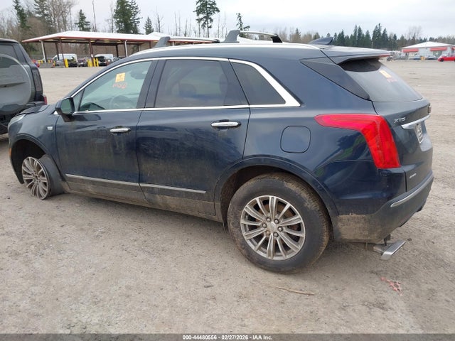 2017 CADILLAC XT5 1GYKNDRS2HZ146441 Photo 2