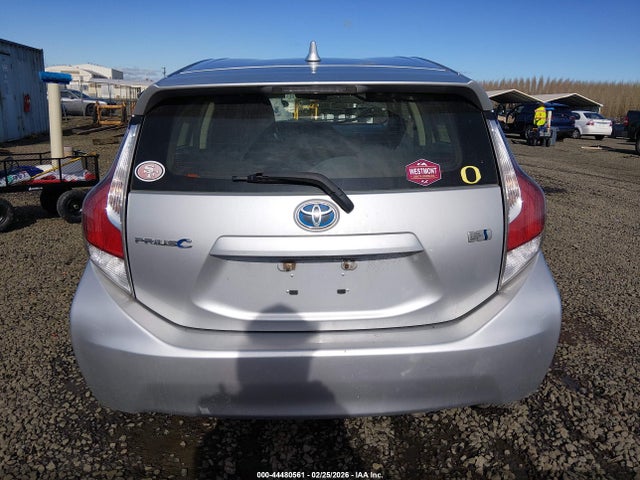 JTDKDTB37F1108527 Toyota Prius C Two