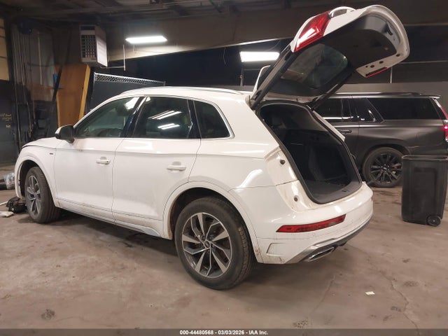 44480568 :رقم المزاد ، WA1GAAFY0N2049994 vin ، 2022 Audi Q5 Premium 45 Tfsi S Line Quattro S Tronic مزاد بيع