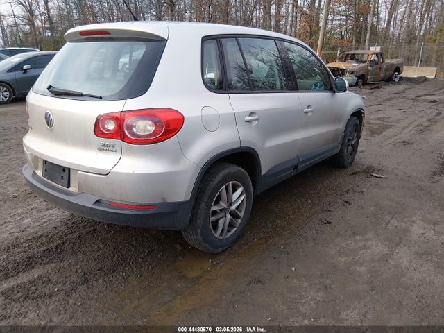 2011 VOLKSWAGEN TIGUAN WVGBV7AX5BW560977 Photo 3