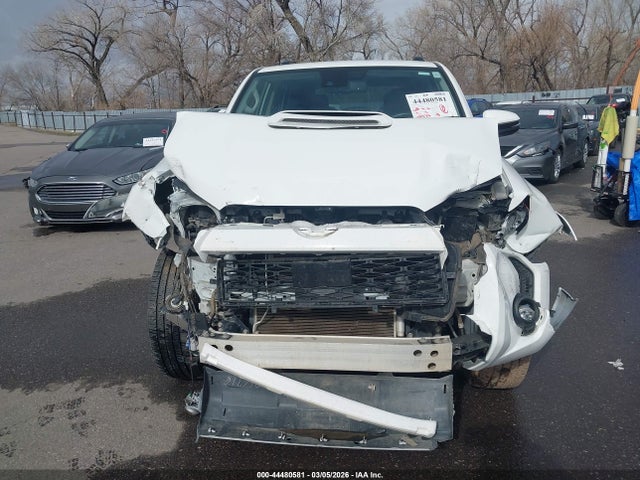 JTEBU5JR5L5825946 Toyota 4runner Trd Off Road Premium