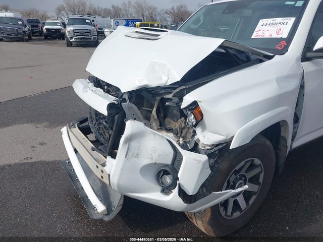 JTEBU5JR5L5825946 Toyota 4runner Trd Off Road Premium
