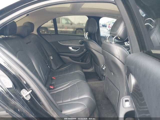 55SWF4JBXHU208172 Mercedes-Benz C 300