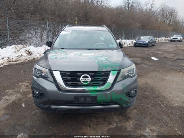 5N1DR2MM9JC612239 Nissan Pathfinder Sl