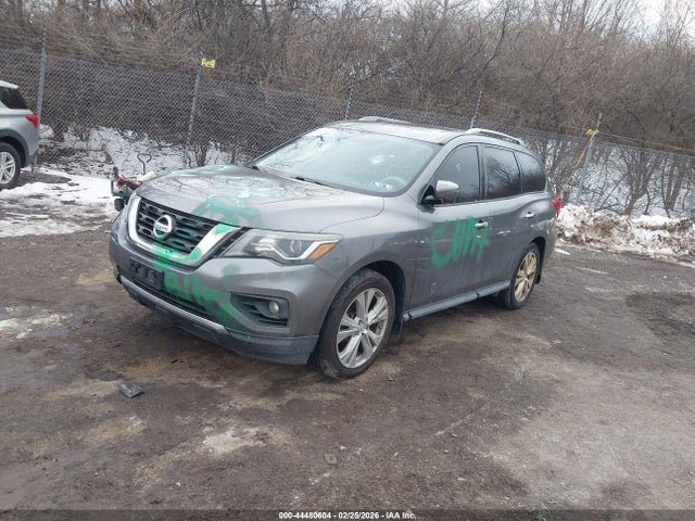 5N1DR2MM9JC612239 Nissan Pathfinder Sl