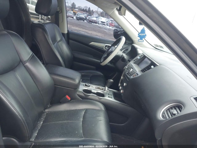 5N1DR2MM9JC612239 Nissan Pathfinder Sl