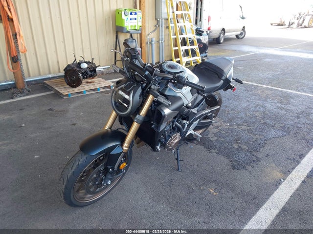 MLHRH1654R5000816 Honda Cb650 R