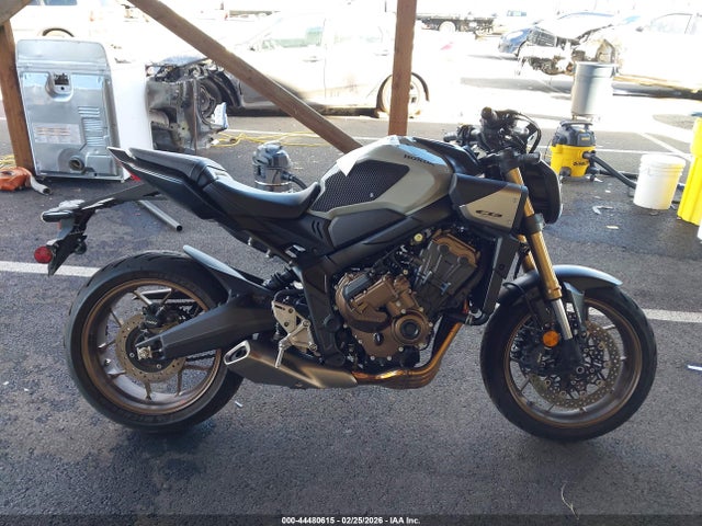 MLHRH1654R5000816 Honda Cb650 R