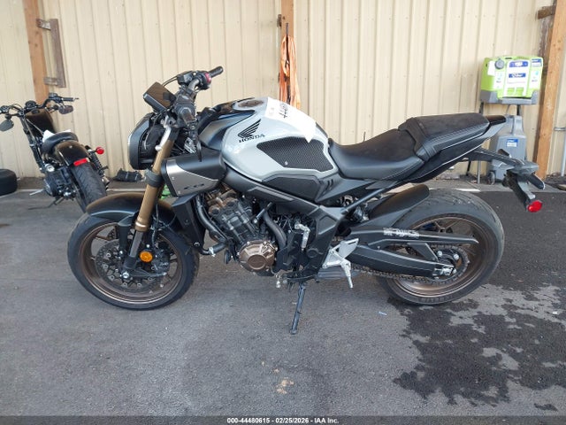 MLHRH1654R5000816 Honda Cb650 R