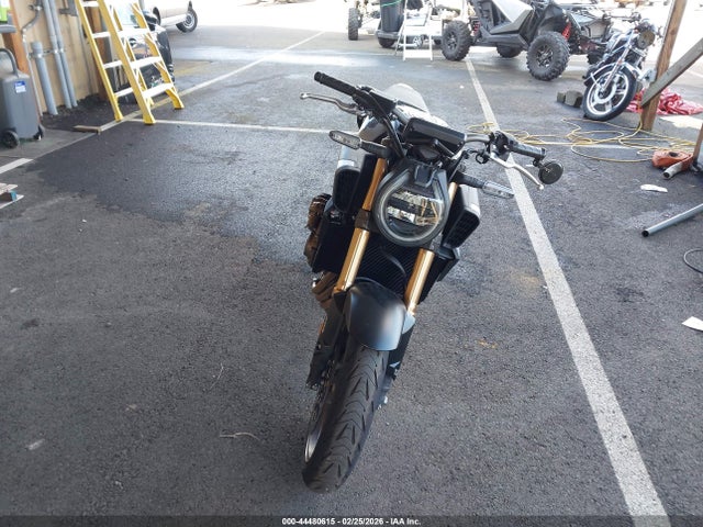 MLHRH1654R5000816 Honda Cb650 R