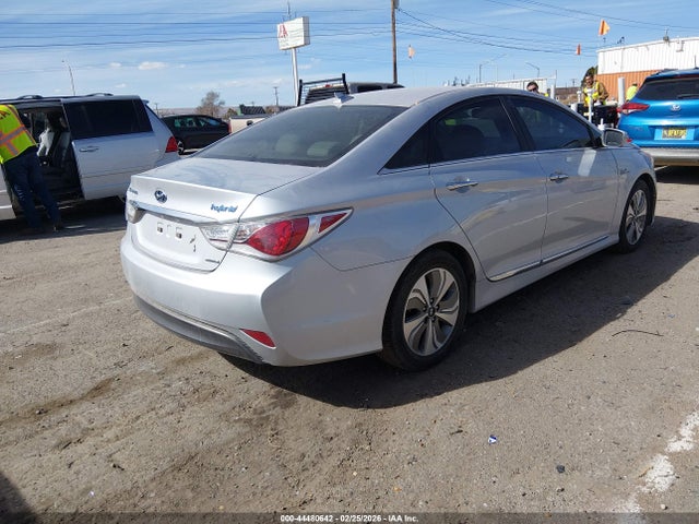 Hyundai Sonata Hybrid Limited 2015 KMHEC4A4XFA130839 Image 4