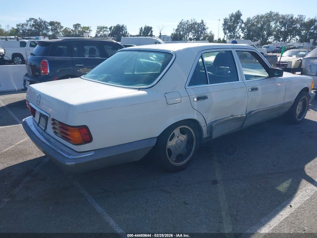 1985 MERCEDES-BENZ 380 WDBCA32C4FA162203 Photo 3