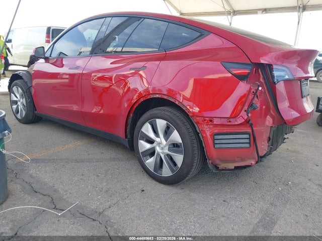 2023 TESLA MODEL Y 7SAYGDEE1PA136112 Photo 2