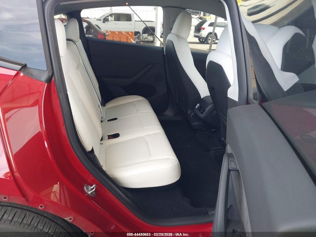 2023 TESLA MODEL Y 7SAYGDEE1PA136112 Photo 7