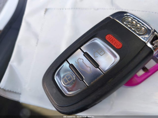 44480703 :رقم المزاد ، WAULFAFR8BA049464 vin ، 2011 Audi A5 2.0t Premium مزاد بيع