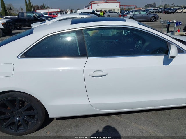 44480703 :رقم المزاد ، WAULFAFR8BA049464 vin ، 2011 Audi A5 2.0t Premium مزاد بيع