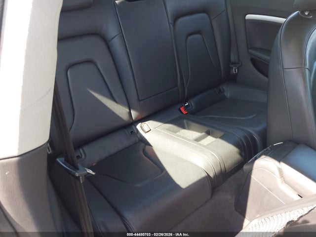 44480703 :رقم المزاد ، WAULFAFR8BA049464 vin ، 2011 Audi A5 2.0t Premium مزاد بيع