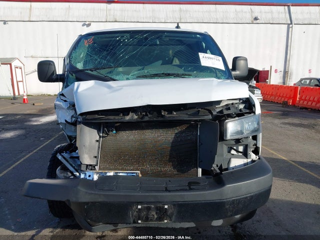 1GCZGHFP7N1272844 Chevrolet Express Cargo Rwd 3500 Extended Wheelbase Wt
