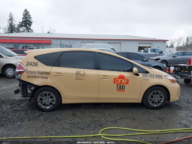 Toyota Prius V Two 2017 JTDZN3EU3HJ059409 Image 13