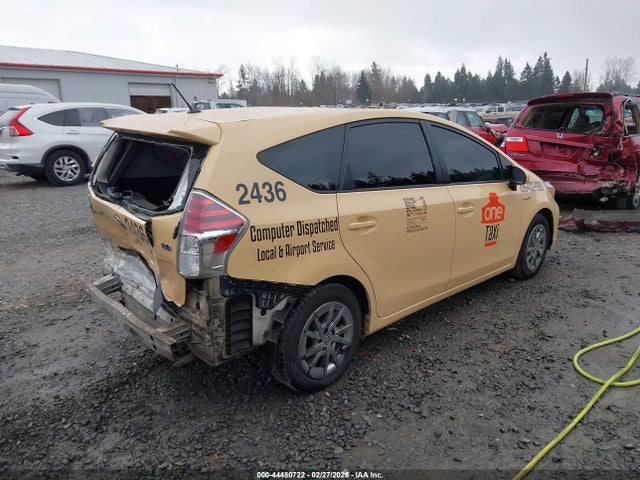 Toyota Prius V Two 2017 JTDZN3EU3HJ059409 Image 4
