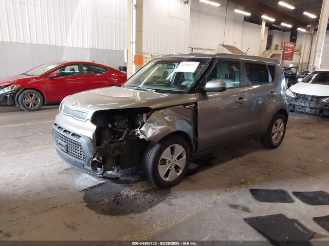 KIA Soul 2015 KNDJN2A22F7205076 Image 2