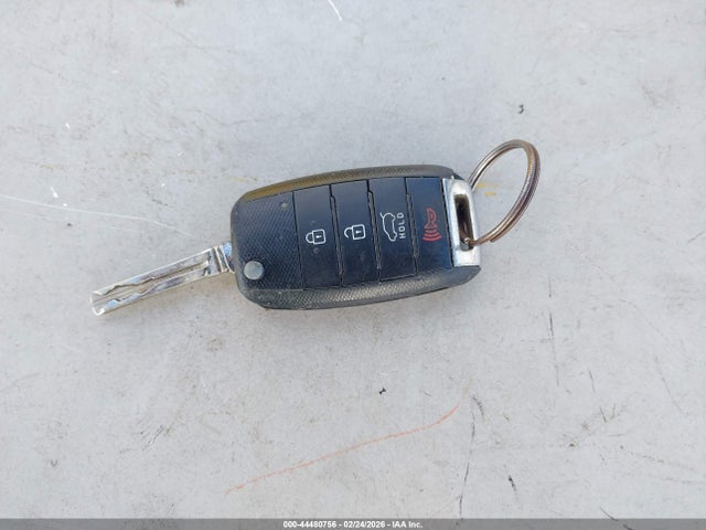 KNDJP3A5XF7201979 KIA SOUL +