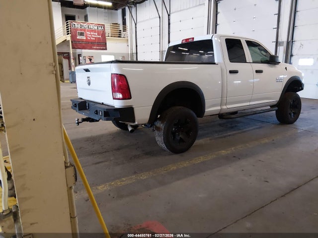 2018 RAM 1500 1C6RR6FG8JS330504 Photo 3