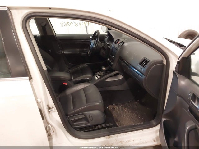 44480768 :رقم المزاد ، 3VWRZ7AJ5AM063183 vin ، 2010 Volkswagen Jetta Limited Edition/se/sel مزاد بيع