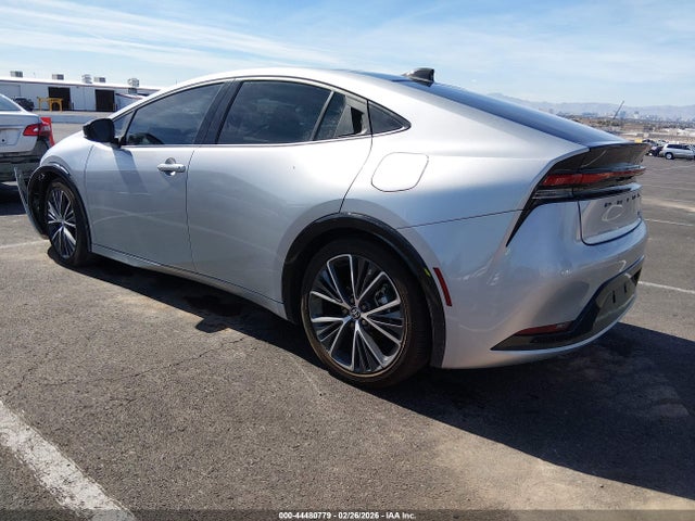 JTDACAAU0T3065226 Toyota Prius Limited