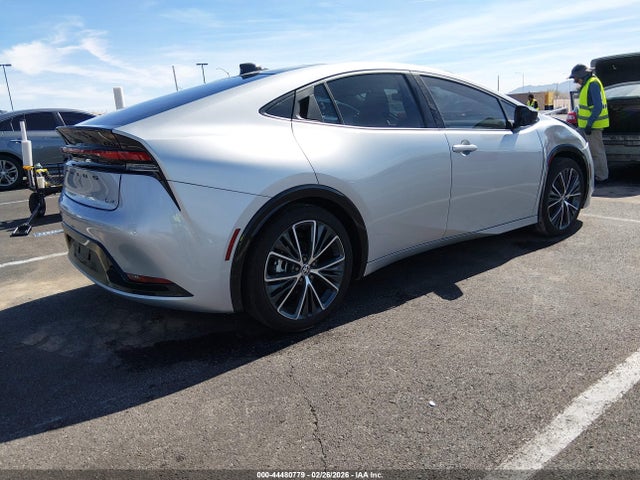 JTDACAAU0T3065226 Toyota Prius Limited