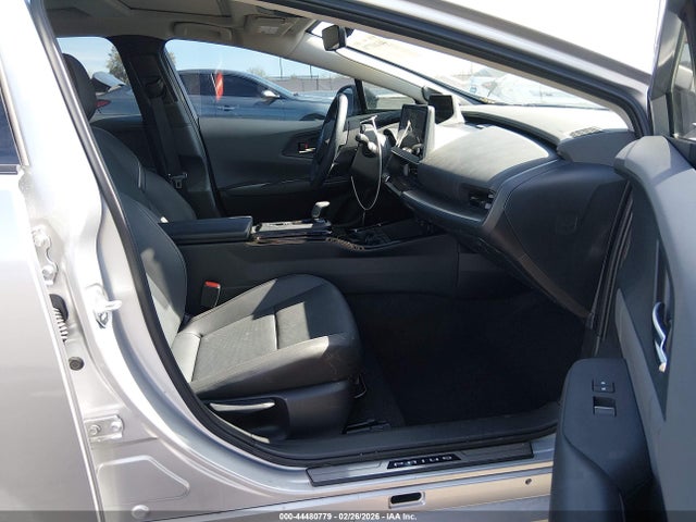 JTDACAAU0T3065226 Toyota Prius Limited