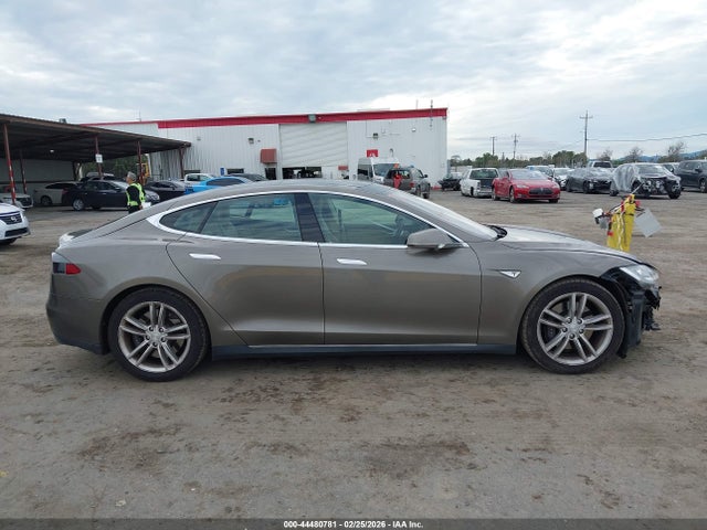 5YJSA1S28FF097842 Tesla Model S 70d/85d/p85d