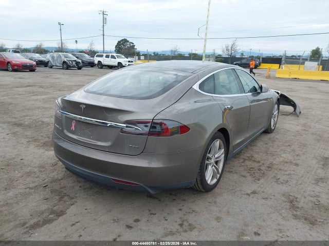 5YJSA1S28FF097842 Tesla Model S 70d/85d/p85d