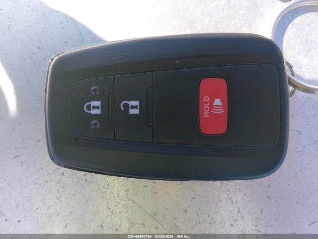 JTND4MBEXN3179428 Toyota COROLLA SE