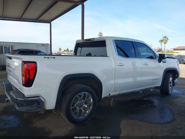 3GTU9BEDXMG194861 GMC Sierra 1500 4wd Short Box Sle