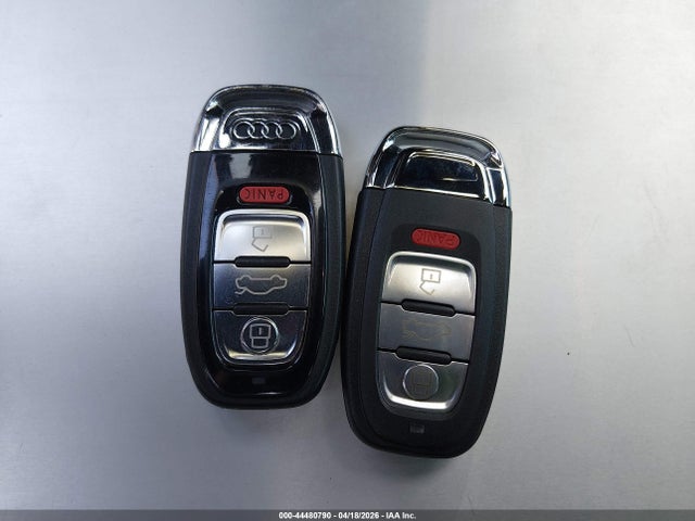 Продаж на аукціоні авто 2015 Audi A8 L 3.0t, vin: WAU3GAFD5FN008922, номер лоту: 44480790