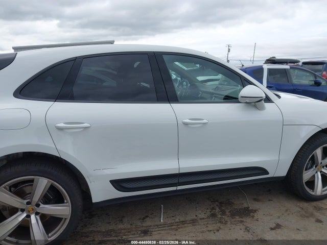 WP1AA2A52PLB21174 Porsche Macan T