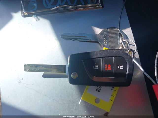 2T3MWRFV3KW042278 Toyota Rav4 Hybrid Le