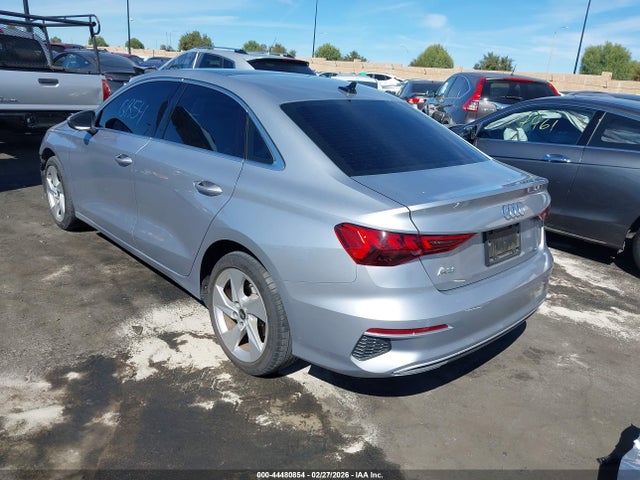 2022 AUDI A3 WAUAUDGY3NA102239 Photo 2