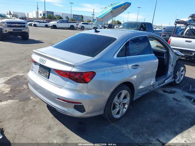 2022 AUDI A3 WAUAUDGY3NA102239 Photo 3