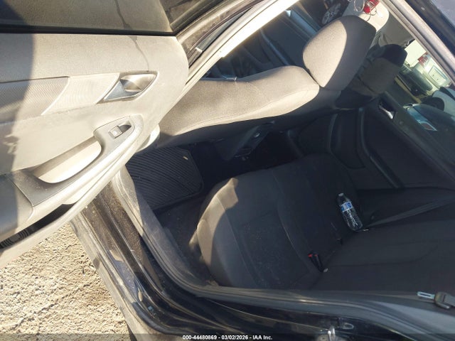 3VW267AJ3GM377062 Volkswagen Jetta 1.4t S
