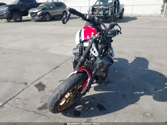 JYARN47Y5MA000924 Yamaha Xsr900 C