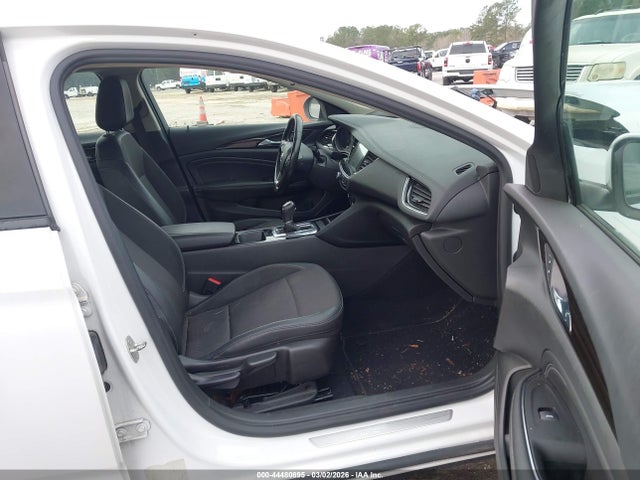 44480895 :رقم المزاد ، W04GM6SX4K1039844 vin ، 2019 Buick Regal Sportback Preferred Ii مزاد بيع