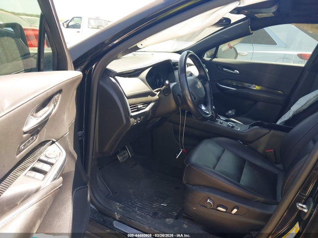 44480909 :رقم المزاد ، 1GYFZER48KF173472 vin ، 2019 Cadillac Xt4 Sport مزاد بيع