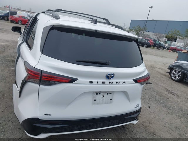 Auction sale of the 2024 Toyota Sienna Xse, vin: 5TDDSKFC8RS116811, lot number: 44480917