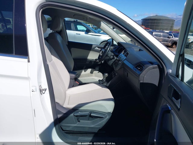 2018 Volkswagen Tiguan 2.0t Se/2.0t Sel მანქანა იყიდება აუქციონზე, vin: 3VV3B7AX4JM219314, აუქციონის ნომერი: 44480945